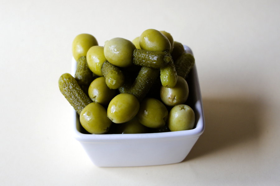 Panchito pequeño aceituna manzanilla rellena de pepinillo crujiente