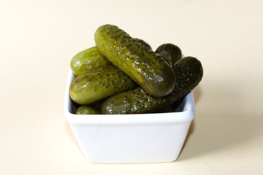 Pepinillos grandes agridulces crujientes para hamburguesas y carnes